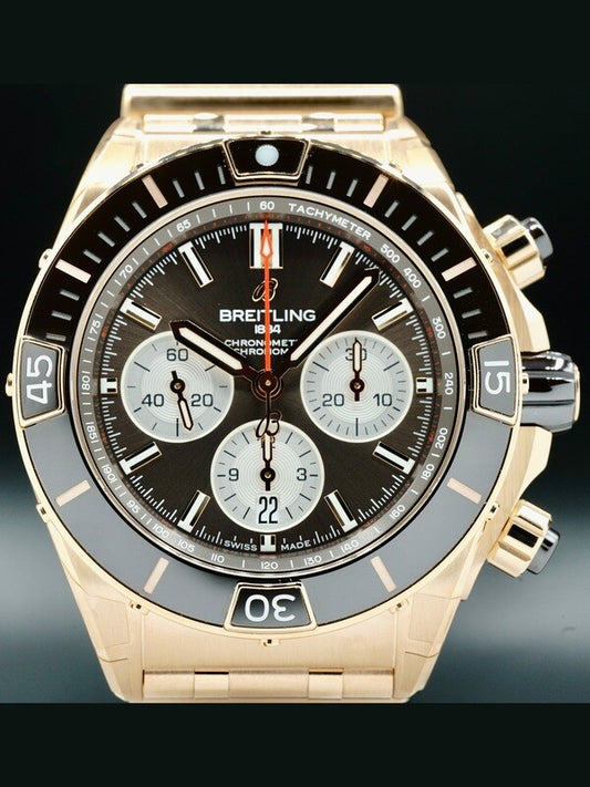 Breitling RB0136 Super Chronomat B01 44 18k Red Gold - Brown