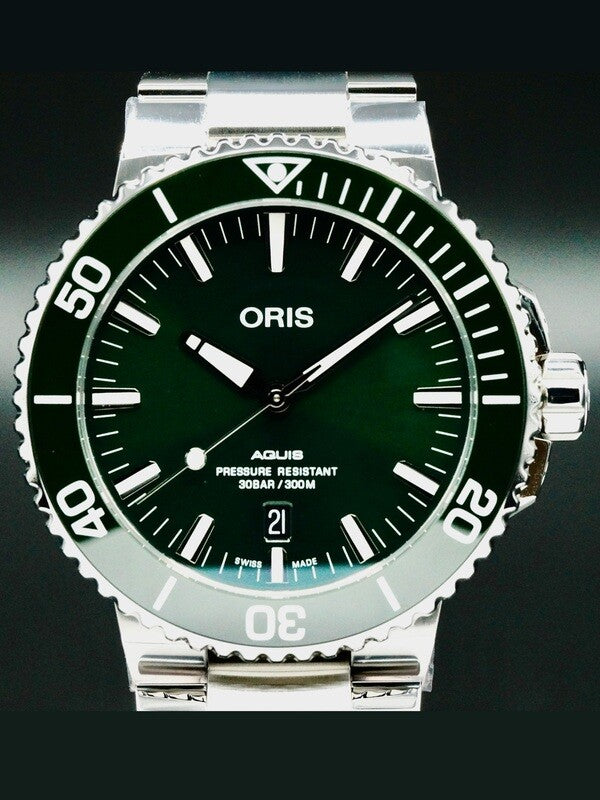 Oris 01 733 7730 4157-07 8 24 05PEB Aquis Date Green Dial on Bracelet